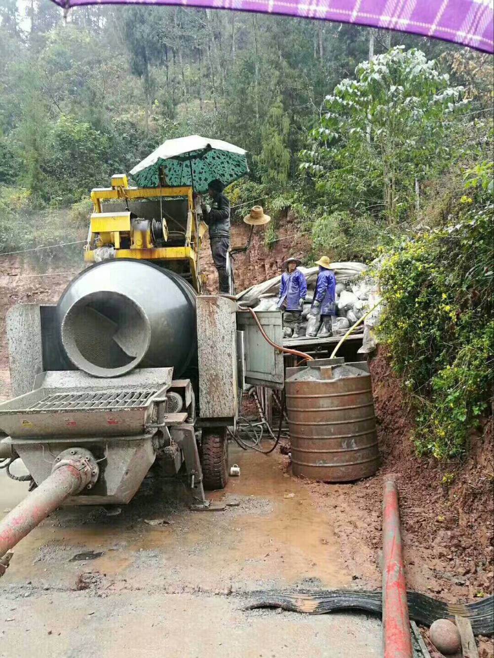 小型混凝土泵車