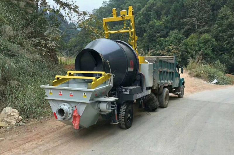 三民重科混凝土攪拌泵車(chē)給力抱坡嶺蓄水池建設(shè)